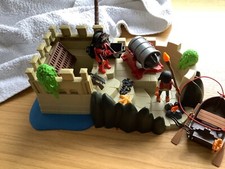 Playmobil pirate fort bastion