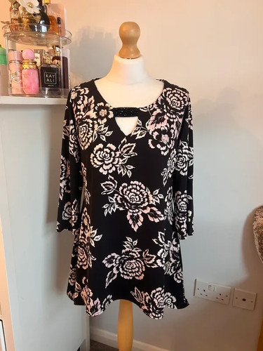 Tunic style long sleeved - ,