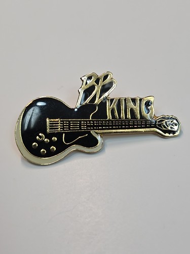 King museum souvenir lapel - king,