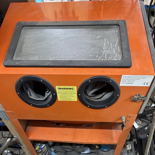Shot blasting cabinet - shot,