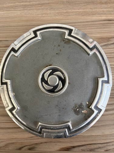 British leyland hubcap - leyland,