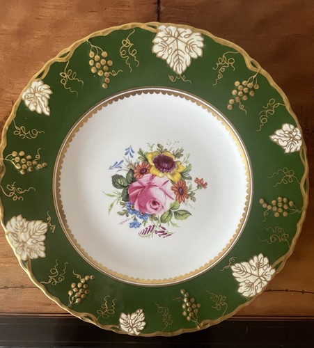 Royal crown derby vine plate - ,