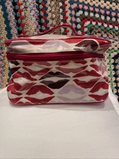 Lulu Guinness Red Lip Detail