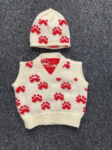 Hand knitted baby tank - hand, top+hat