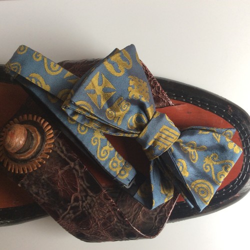 Blue african silk bow tie - silk,
