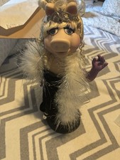 Franklin Mint Millennium Miss Piggy 2000 Miss Piggy.
