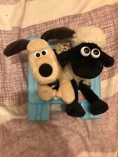 BNWT vintage Wallace and