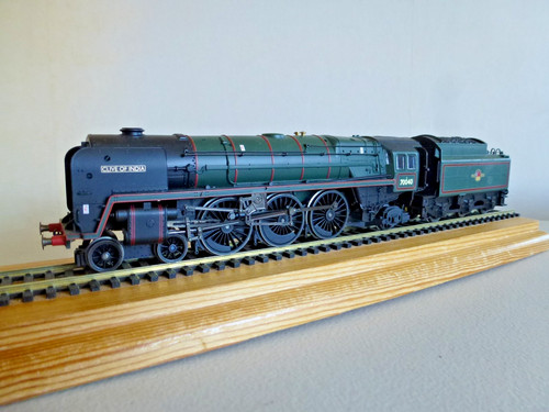 Hornby r2180 britannia - hornby,
