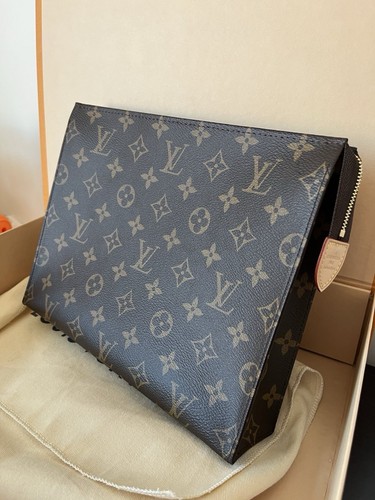 Louis vuitton toiletry - lv,