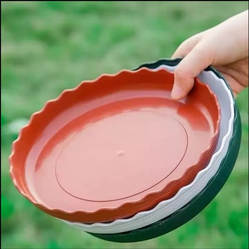 Medium large plastic plant - large,