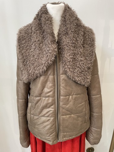 Nwt romeo julliet couture - &,