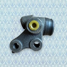Wheel Cylinder Front Left: T2