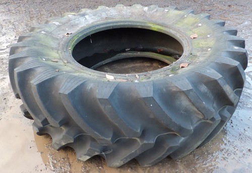 9r28 titan traction - hi-traction, lug