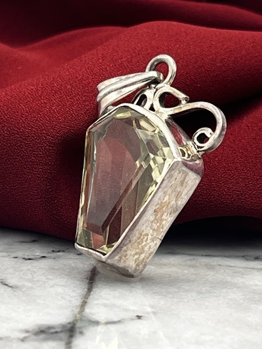 Beautiful vintage sterling - beautiful,
