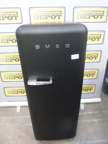 Smeg fridge matt black - smeg,