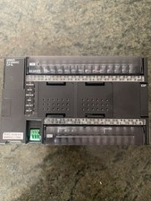 PLC OMRON CP1L-EM40DT1