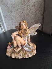 The Honeysuckle Faerie - Leonardo Collection