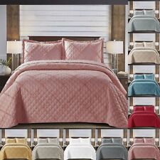 Embossed Ruffle Quilted