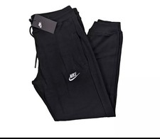 Nike Men’s Comfort Fit Club