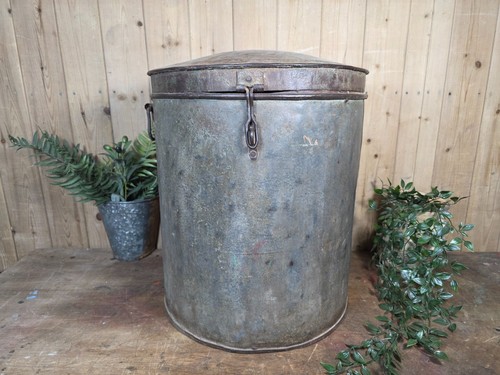 Old vintage rustic industrial - old,