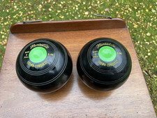 Henselite Crown Conquest Pair of Bowls Bias 2 Full Ex+ Used Condition No Case