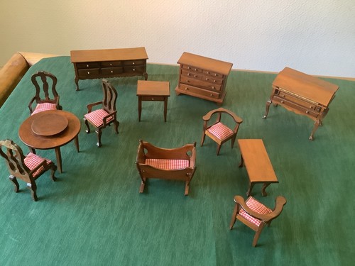Vintage doll house - house, furniture