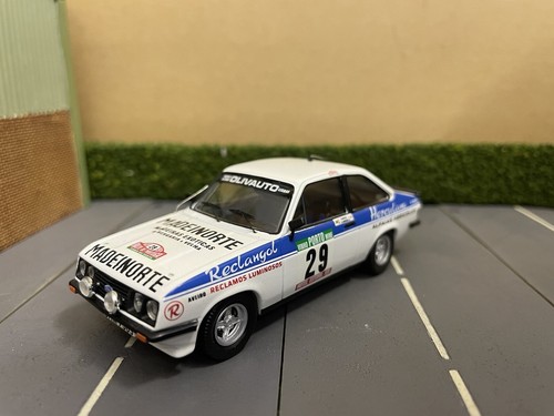 Trofeu scale ford escort - 1:43,