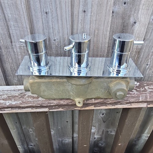3 way chrome concealed - ,