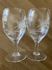 Vintage Set Of 2 Etched Wine Glasses Floral Design Excellent Condition