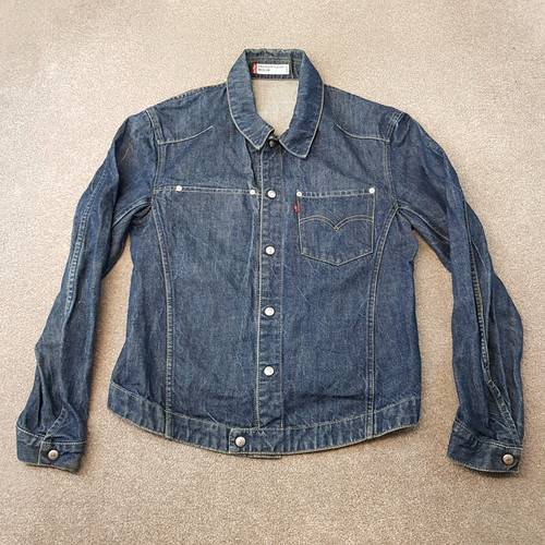 Levis jacket medium blue - levis,
