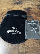 The Great Frog Pin Badge cross bones 