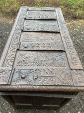 MAGNIFICENT CASSONE/COFFER FROM TUSCANY WITH A WEALTH OF CRISP CARVINGS. C1750.