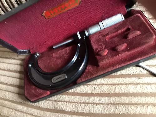 Micrometer starrett with case - micrometer,