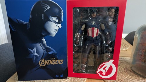 Hot toys mms242 captain - hot,