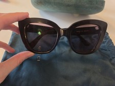 Black Womens Gucci Sunglasses