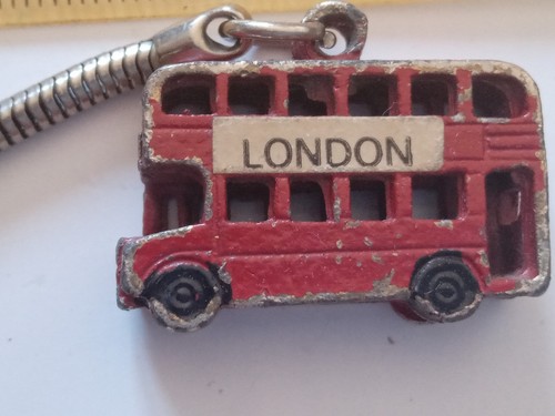 Vintage old keyring metal - vintage,