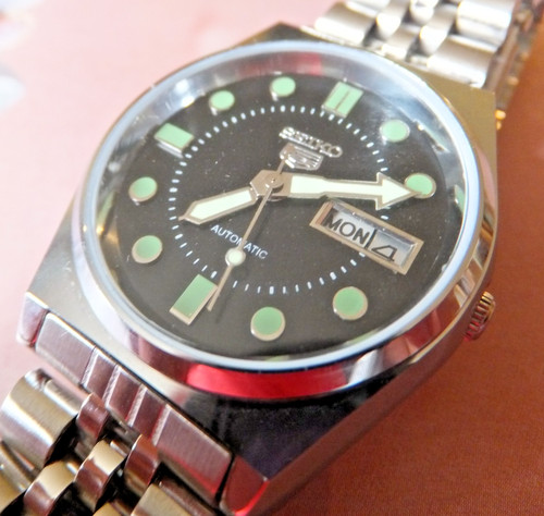 Seiko black marine dial 36mm - marine,