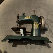 KAYanEE Toy Sewing Machine Made in BERLIN US ZONE 