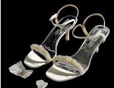 Badgley Mischka Caitlyn Heels