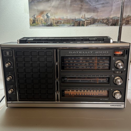 Vintage grundig satellit - satellit, 2100