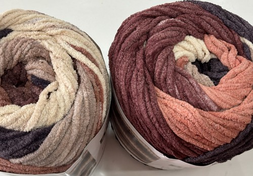 Yarnspirations bernat blanket - bernat,