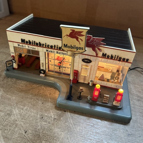 Danbury mint 1950 mobilgas - danbury,