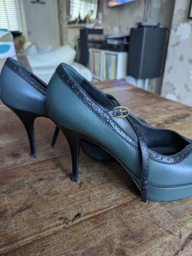Yves saint laurent - saint, heels