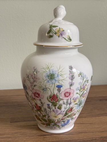 Aynsley fine bone china wild - aynsley, "wild