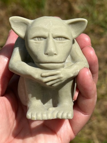 Small sitting gargoyle imp - small,