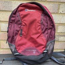 Berghaus TwentyFourSeven Lightweight Versatile and Compact 15 Litre Daysack Red