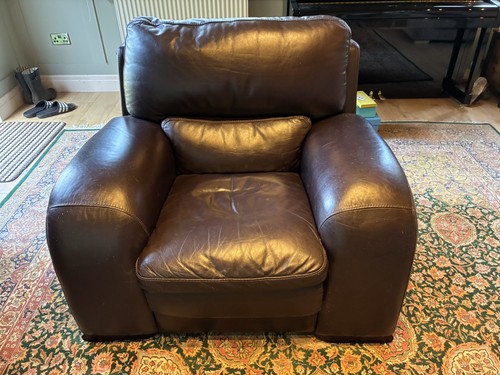 Leather club chairs - 2, x