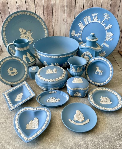 Wedgwood white blue - on, jasper