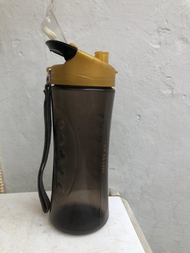 750ml sports water bottle - 750ml,