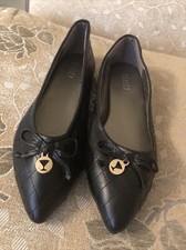 Toast ! Pointed Toe Flats New